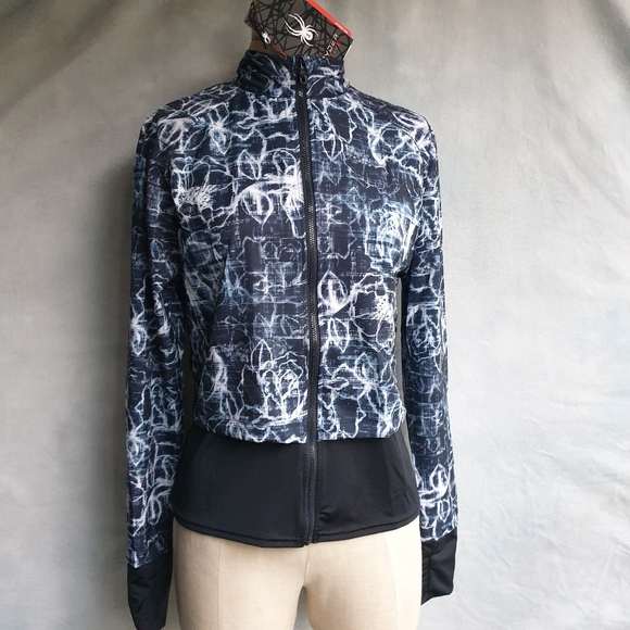 Spyder Active Wm's Lightweight Zip-Up Patterned Blk & Wh Jacket w/ Mock Neck SM - Picture 14 of 16